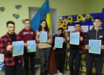 Учні 9 класу отримали електронні сертифікати, що засвідчують успішне проходження базового курсу про кібербулінг для підлітків на платформі Дія за сприяння Міністерства цифрової трансформації України